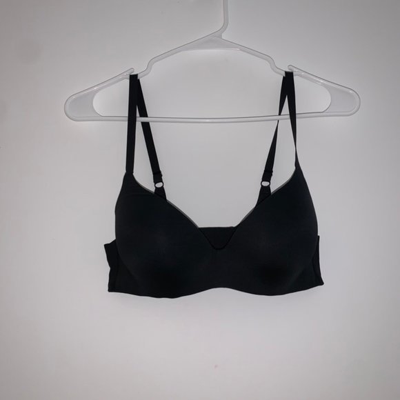 Black Underwire UNIQLO Bra - Picture 1 of 1